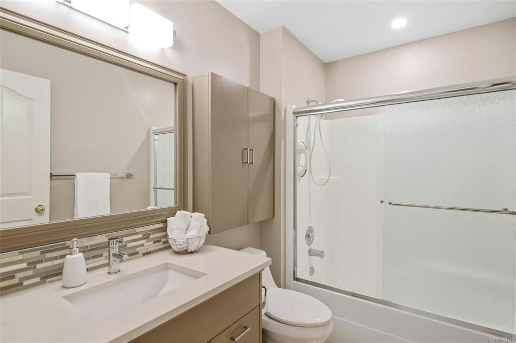 24-639 Arbutus Street, Qualicum Beach, BC, V9K 1P4 - 21
