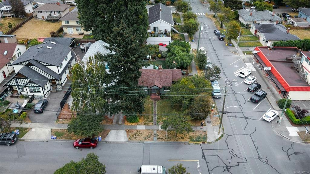 2547 Empire Street, Victoria, BC, V8T 3M5 - 8
