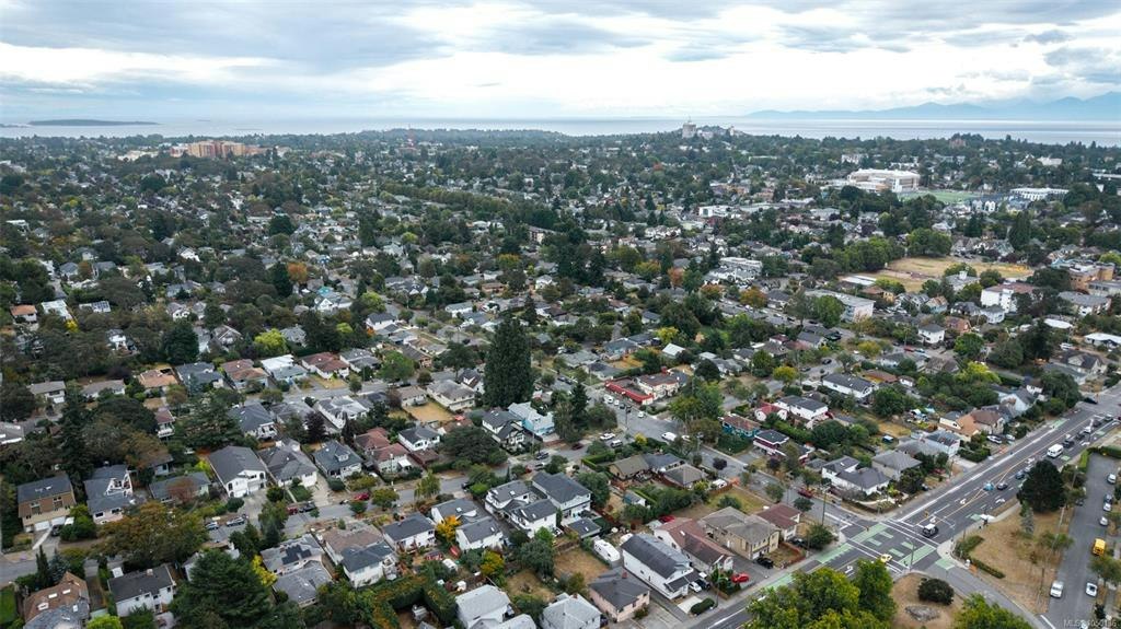 2547 Empire Street, Victoria, BC, V8T 3M5 - 13