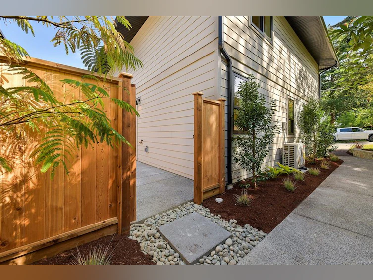 2-4430 Shore Way, Saanich, BC, V8N 3T9 - 36