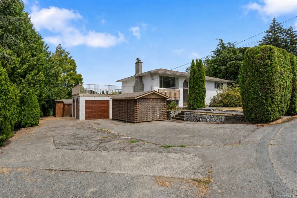 3931 Braefoot Place, Saanich, BC, V8P 2S2 - 3
