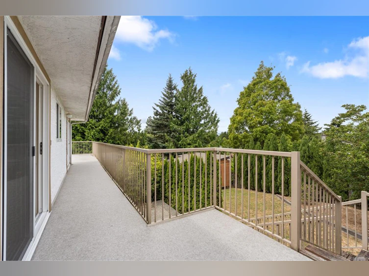 3931 Braefoot Place, Saanich, BC, V8P 2S2 - 24