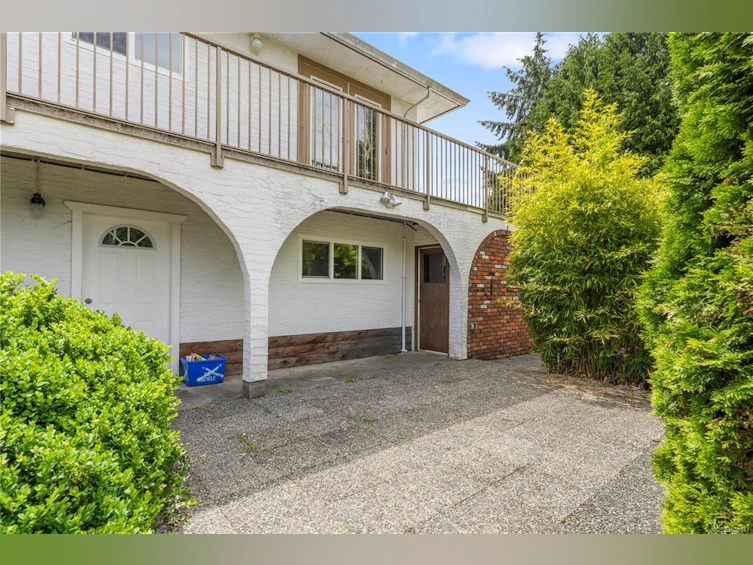 3931 Braefoot Place, Saanich, BC, V8P 2S2 - 48