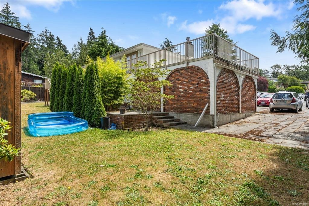 3931 Braefoot Place, Saanich, BC, V8P 2S2 - 44