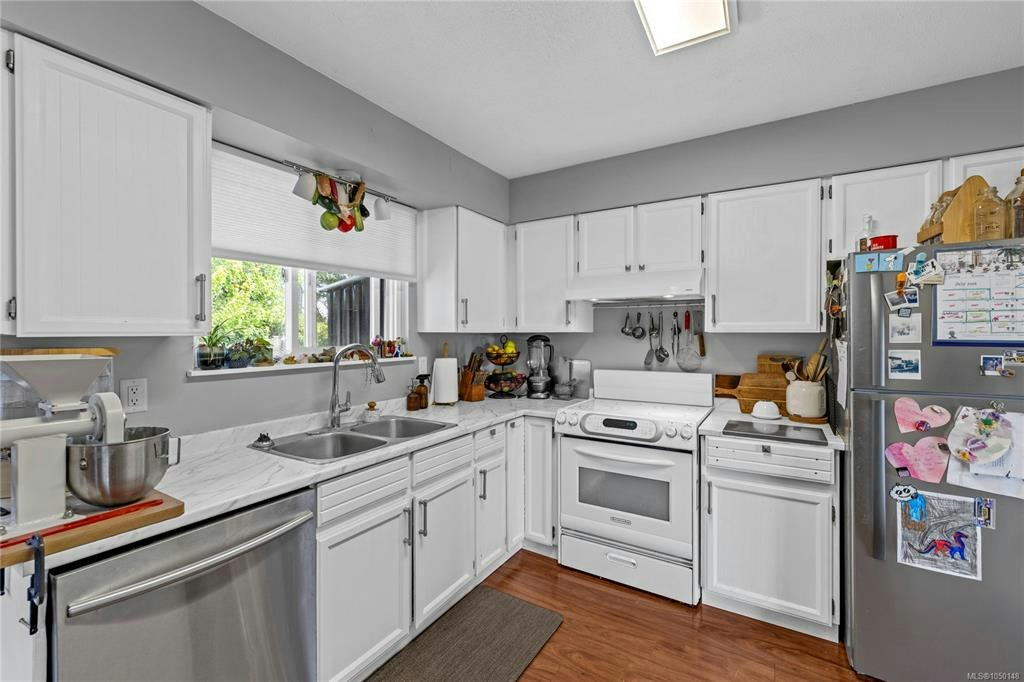 384 Mckillop Drive, Parksville, BC, V9P 1L5 - 3