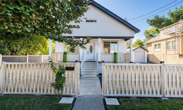 471 Selby Street