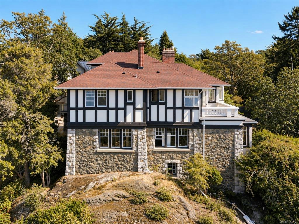 515 Foul Bay Road, Victoria, BC, V8S 4G9