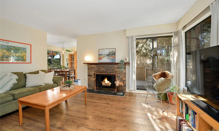 4039 Daffodil Place