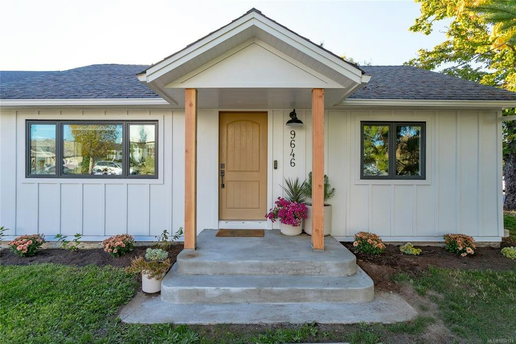 9646 Fifth Street, Sidney, BC, V8L 2W6