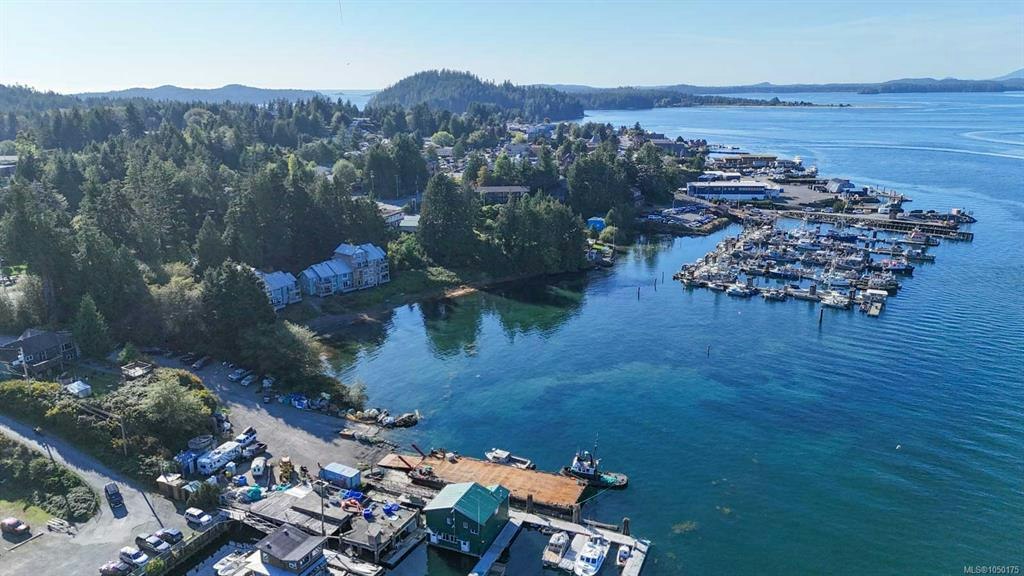 570 Campbell Street, Tofino, BC - 17