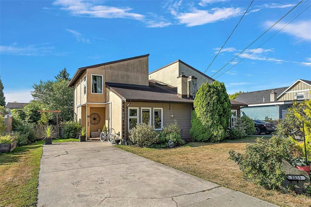 2253 Malaview Avenue, Sidney, BC, V8L 2E6