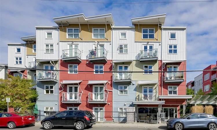 203-787 Tyee Road