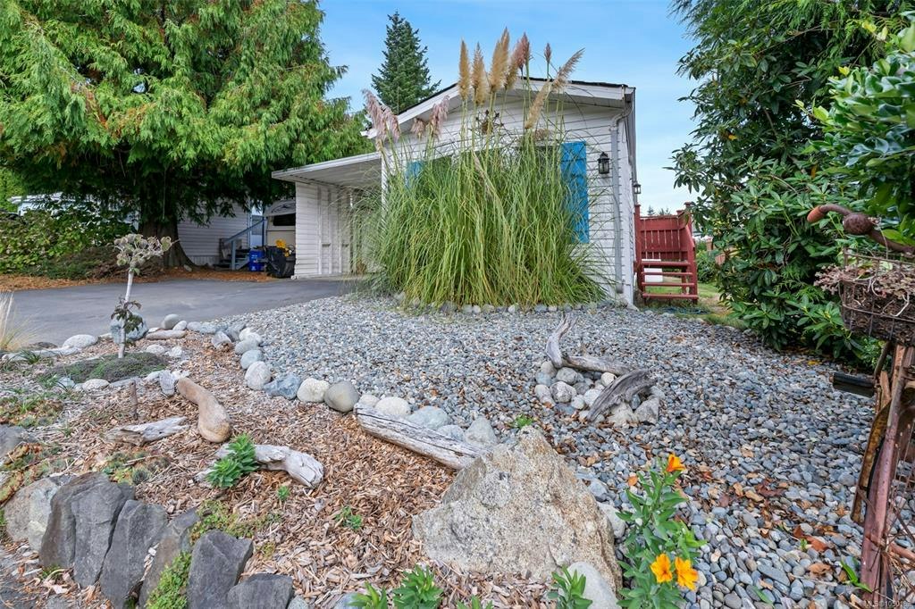 222-2779 Stautw Road, Central Saanich, BC, V8M 2C8