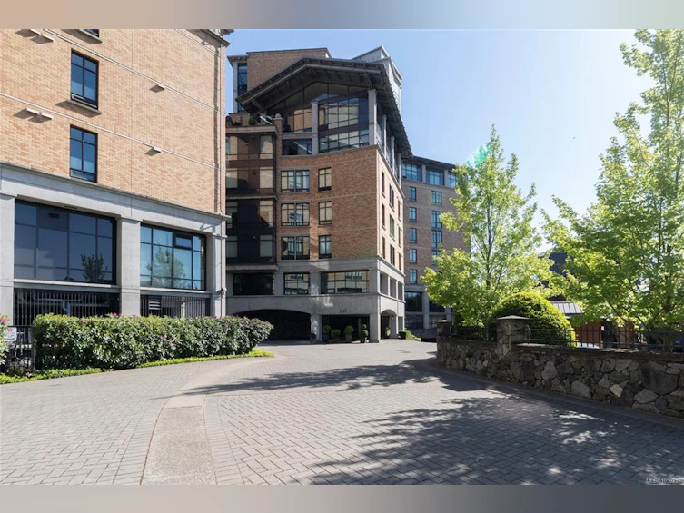 106-847 Dunsmuir Road, Esquimalt, BC, V9A 0A5 - 28