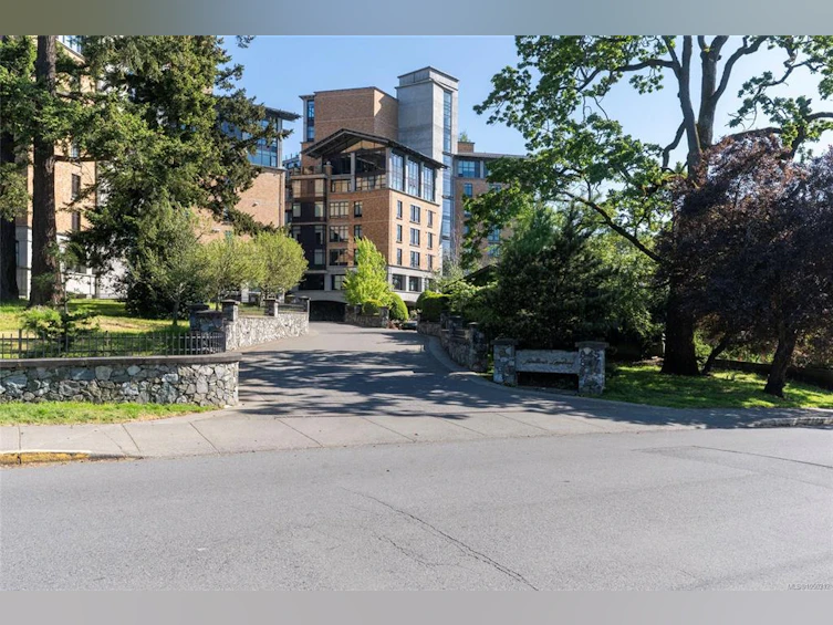 106-847 Dunsmuir Road, Esquimalt, BC, V9A 0A5 - 29