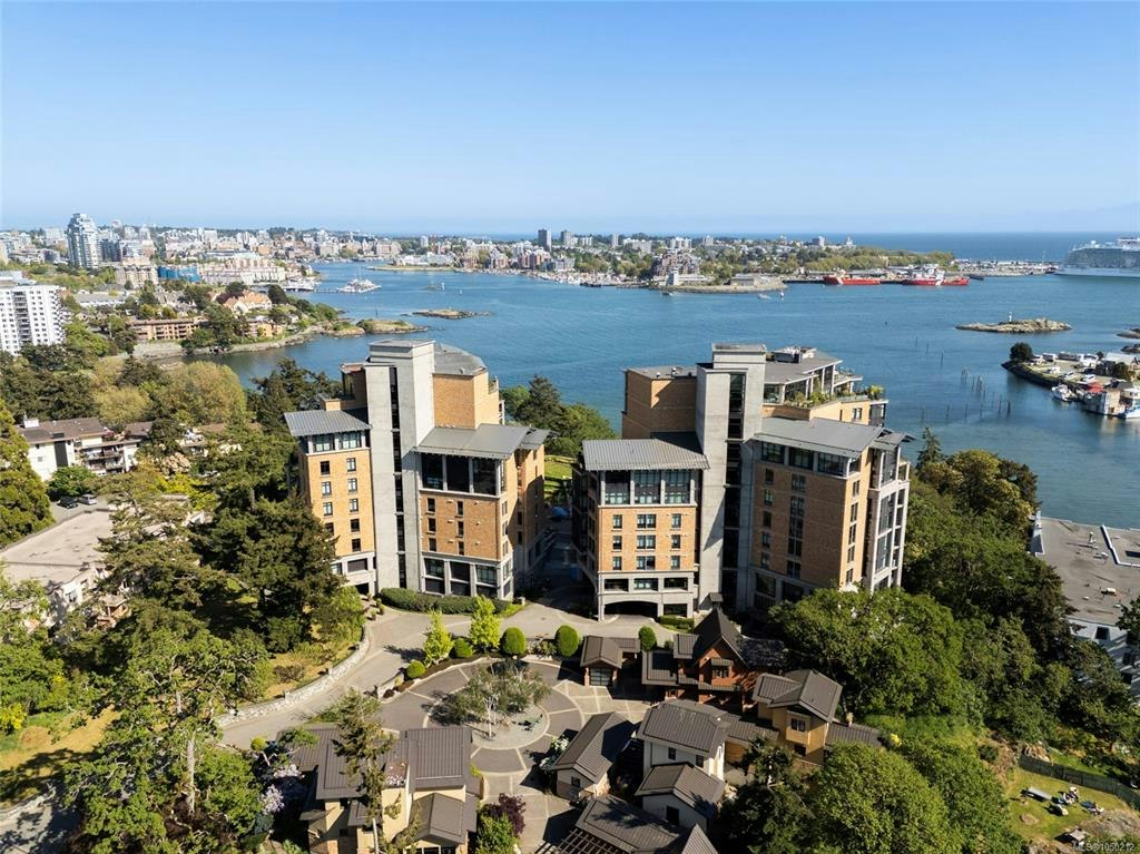 106-847 Dunsmuir Road, Esquimalt, BC, V9A 0A5