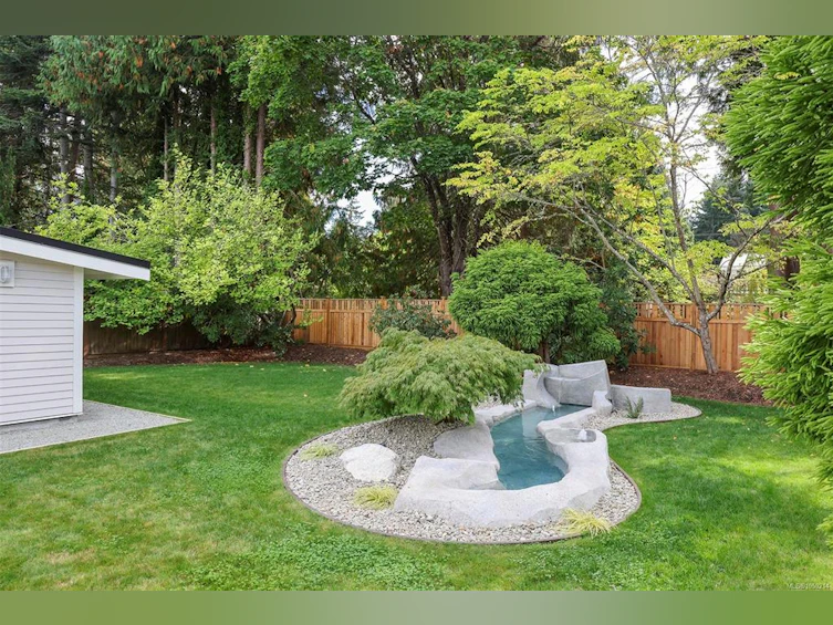164 E Crescent Road, Qualicum Beach, BC, V9K 1L6 - 46