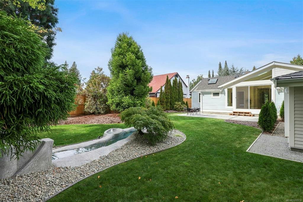 164 E Crescent Road, Qualicum Beach, BC, V9K 1L6 - 57