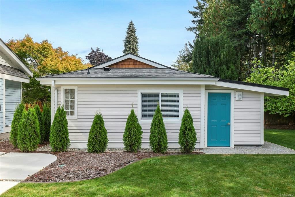 164 E Crescent Road, Qualicum Beach, BC, V9K 1L6 - 55