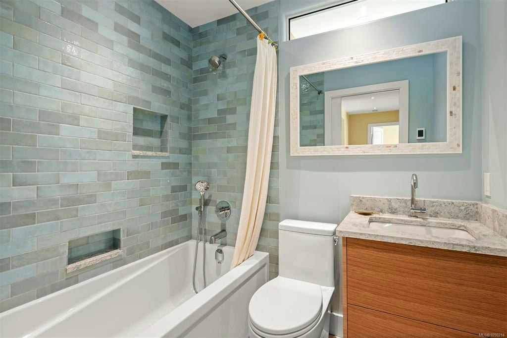 164 E Crescent Road, Qualicum Beach, BC, V9K 1L6 - 42