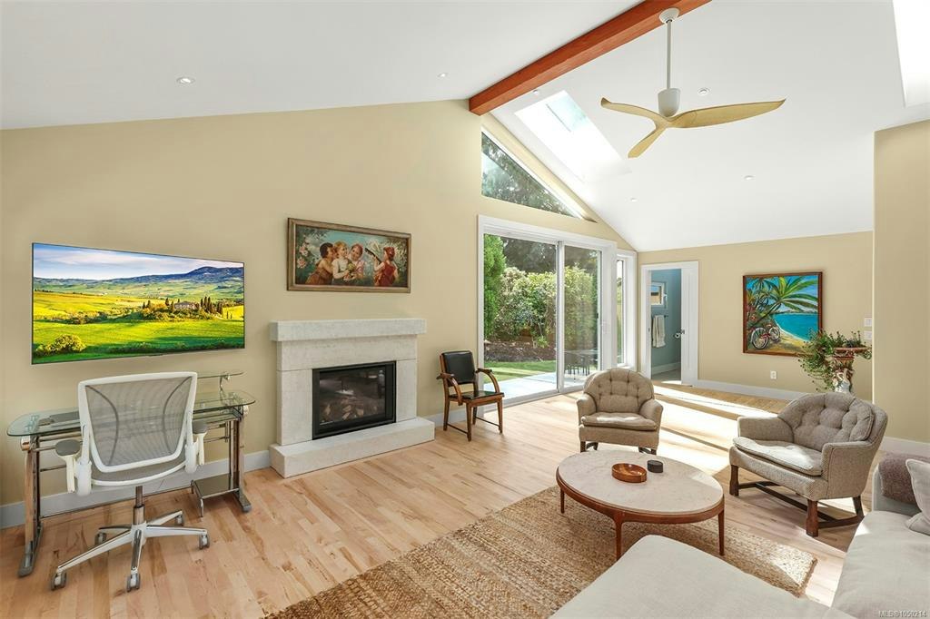 164 E Crescent Road, Qualicum Beach, BC, V9K 1L6 - 7