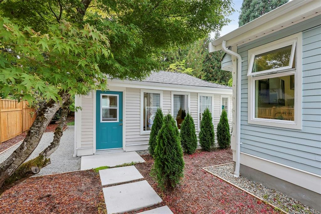 164 E Crescent Road, Qualicum Beach, BC, V9K 1L6 - 10