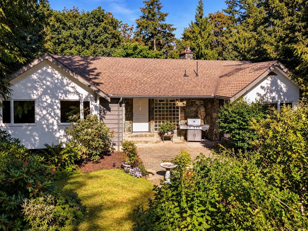 6232 Rodolph Road, Central Saanich, BC, V8Z 5V8