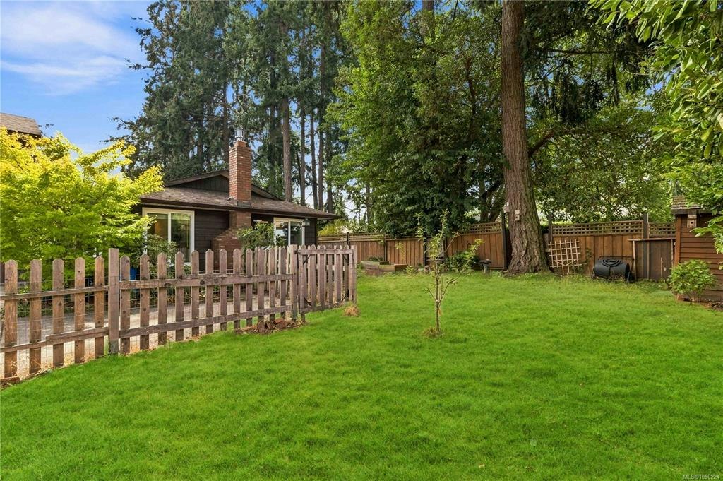 B-2319 Sooke Road, Colwood, BC, V9B 1X6 - 23