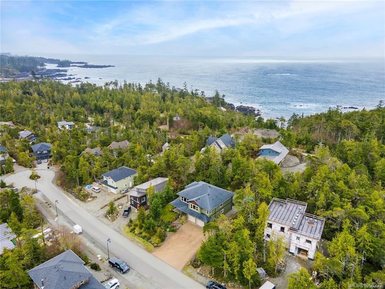 850 Lorne White Place, Ucluelet, BC, V0R 3A0 - 37