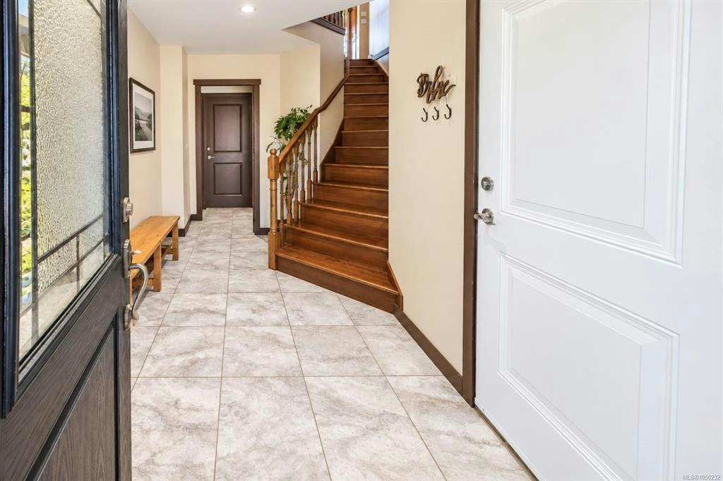 850 Lorne White Place - 2