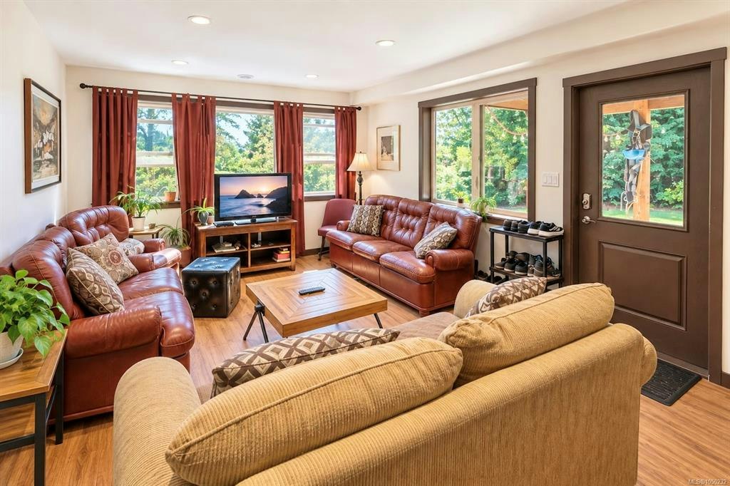 850 Lorne White Place, Ucluelet, BC, V0R 3A0 - 28