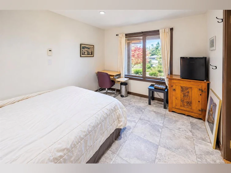 850 Lorne White Place, Ucluelet, BC, V0R 3A0 - 26