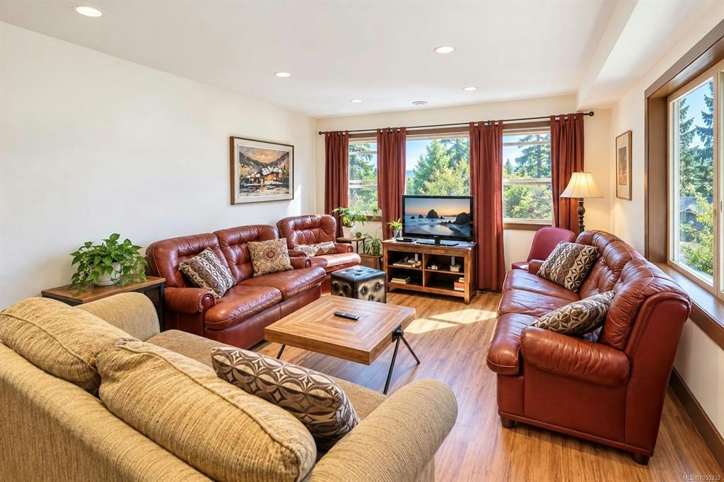 850 Lorne White Place, Ucluelet, BC, V0R 3A0 - 29