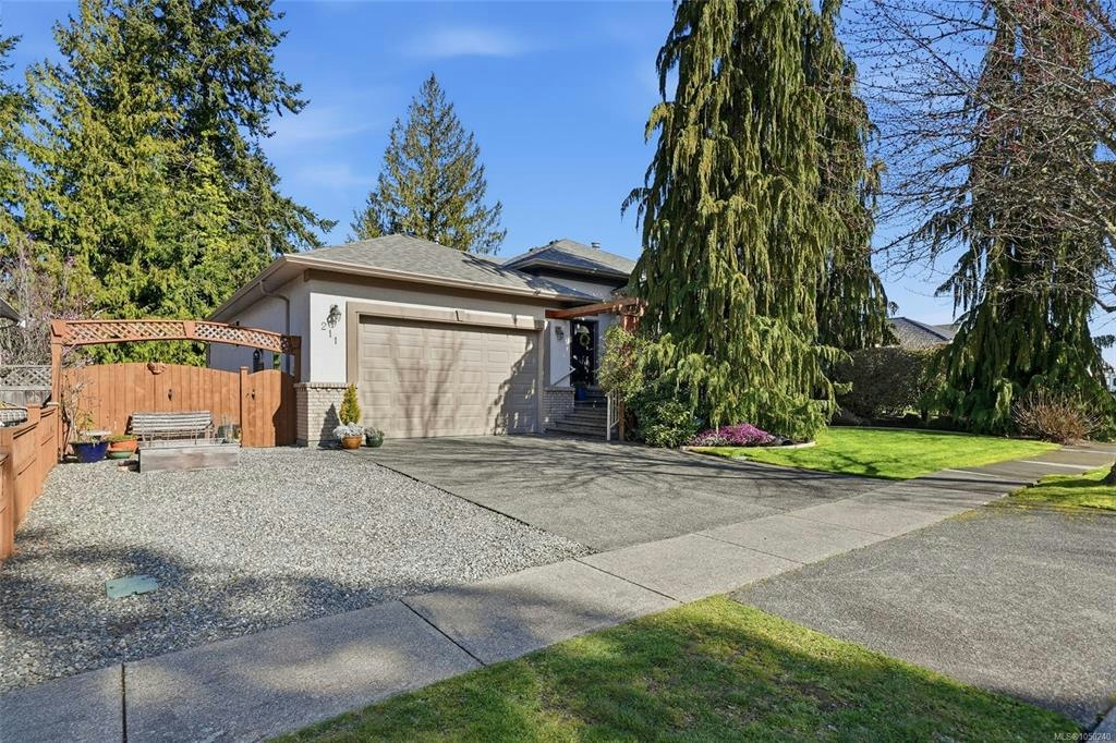 211 Saturna Drive, Qualicum Beach, BC, V9K 2P5 - 11