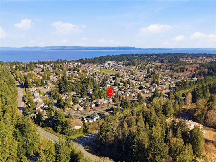 211 Saturna Drive, Qualicum Beach, BC, V9K 2P5 - 10