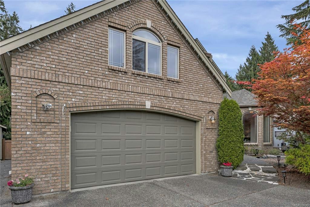 901 Savary Drive, Qualicum Beach, BC, V9K 1R7
