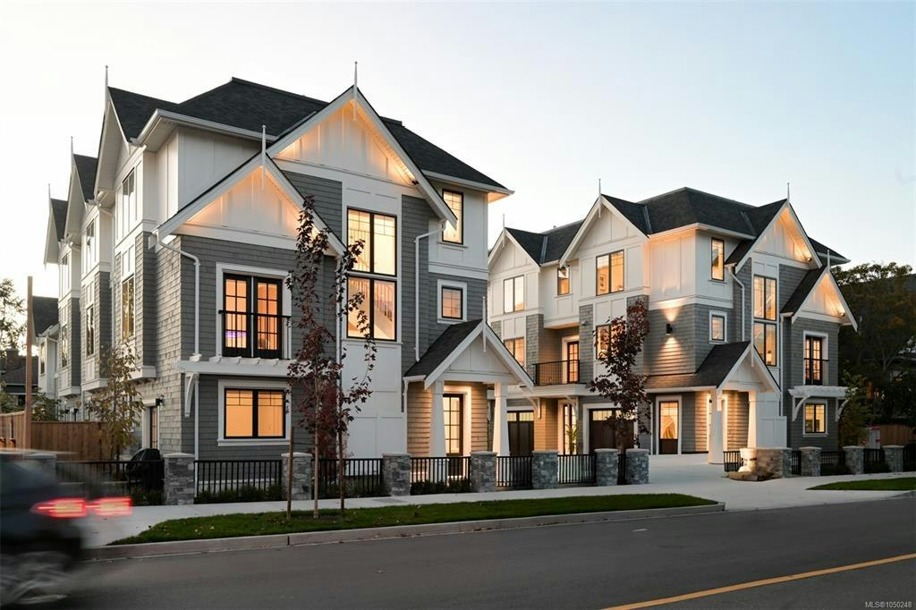 7-1520 Foul Bay Road, Victoria, BC, V8R 4Z9