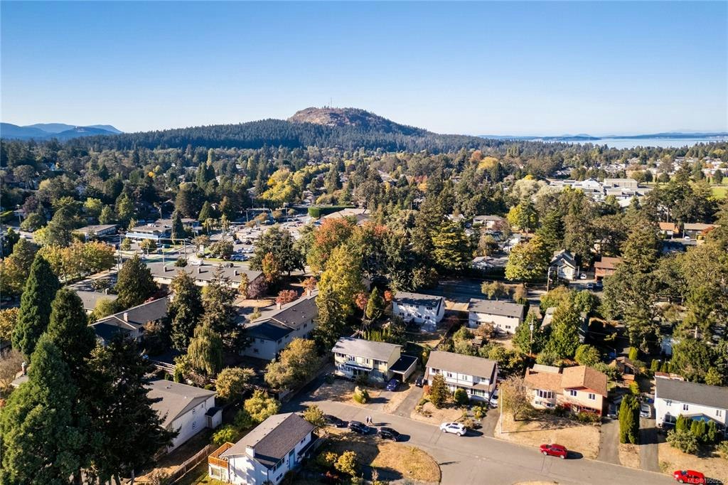 1714 Ashdale Place, Saanich, BC, V8N 1N9 - 20