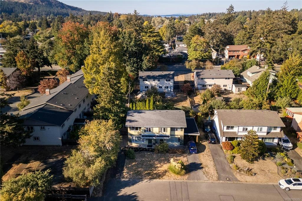 1714 Ashdale Place, Saanich, BC, V8N 1N9 - 21