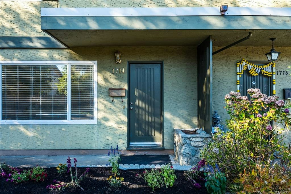 1714 Ashdale Place, Saanich, BC, V8N 1N9 - 16