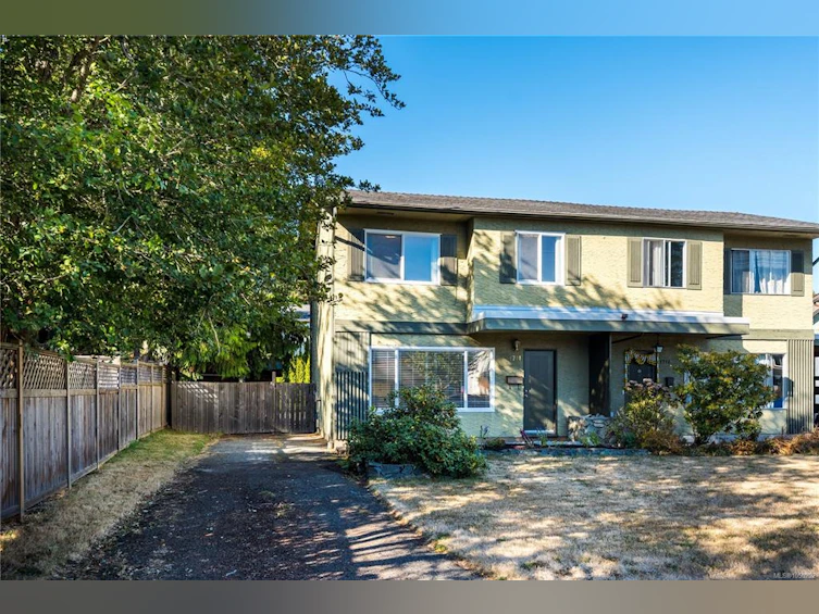 1714 Ashdale Place, Saanich, BC, V8N 1N9