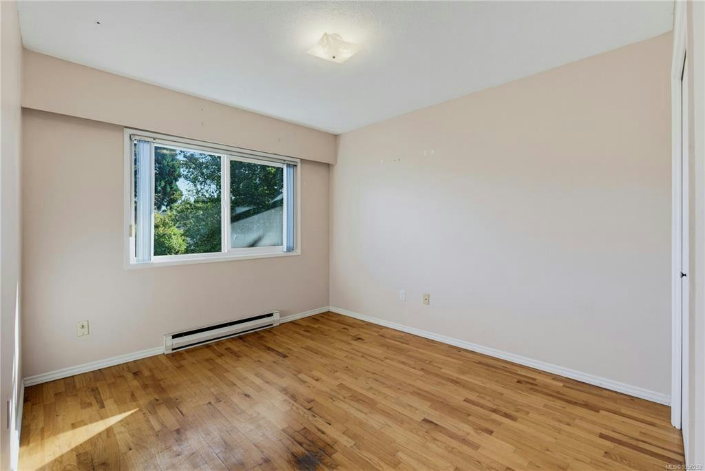 1714 Ashdale Place, Saanich, BC, V8N 1N9 - 12