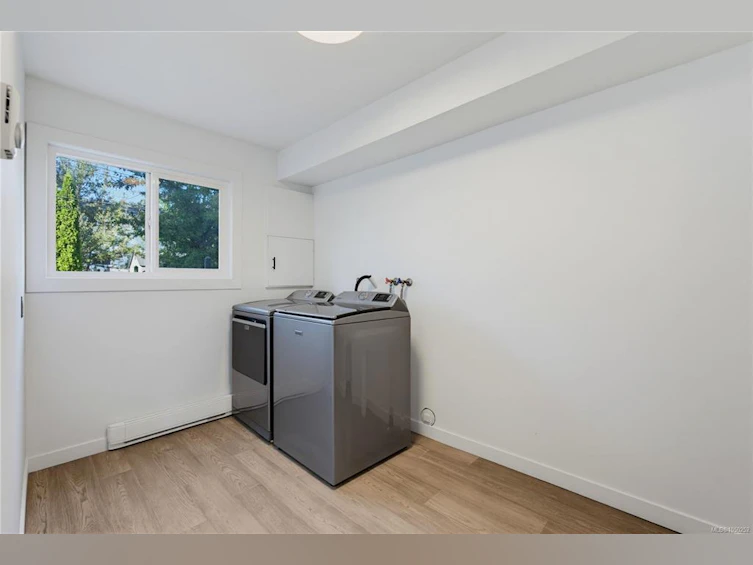 1714 Ashdale Place, Saanich, BC, V8N 1N9 - 15