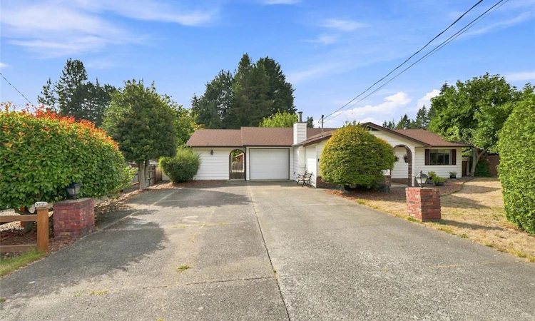 517 Hall Road
