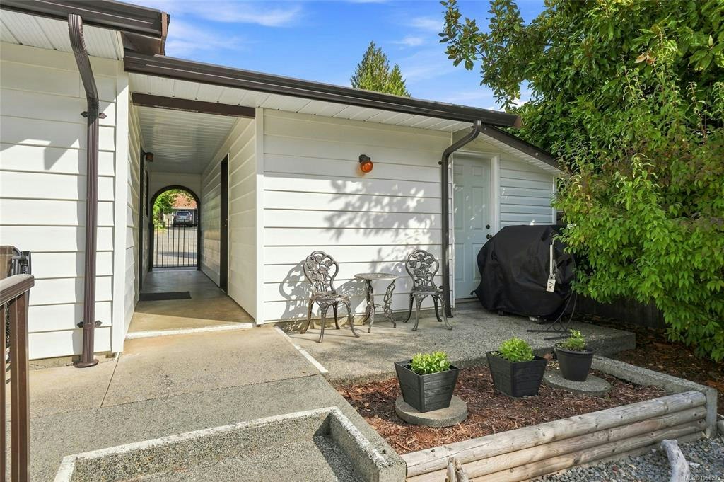 517 Hall Road, Qualicum Beach, BC, V9K 1B7 - 32