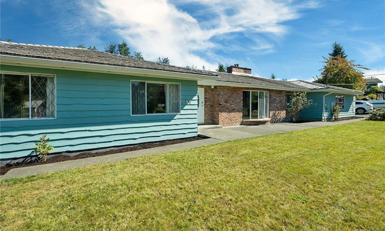 556 Coal Harbour Road