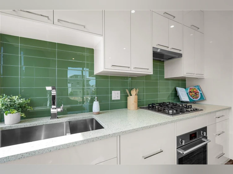 S310-1411 Cook Street, Victoria, BC, V8V 0E8 - 19