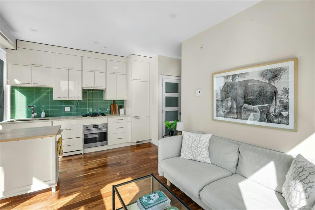 S310-1411 Cook Street, Victoria, BC, V8V 0E8 - 11