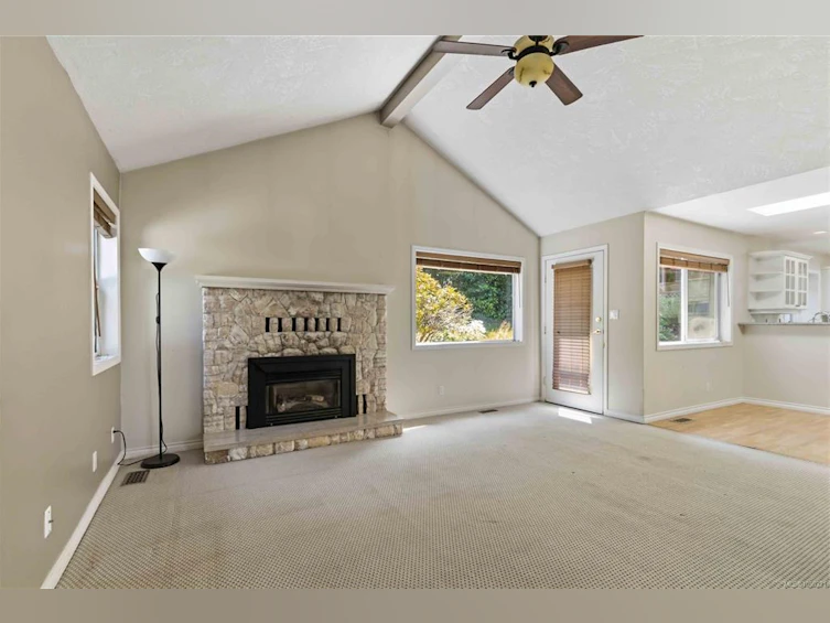 4343 Emily Carr Drive, Saanich, BC, V8X 5E4 - 13