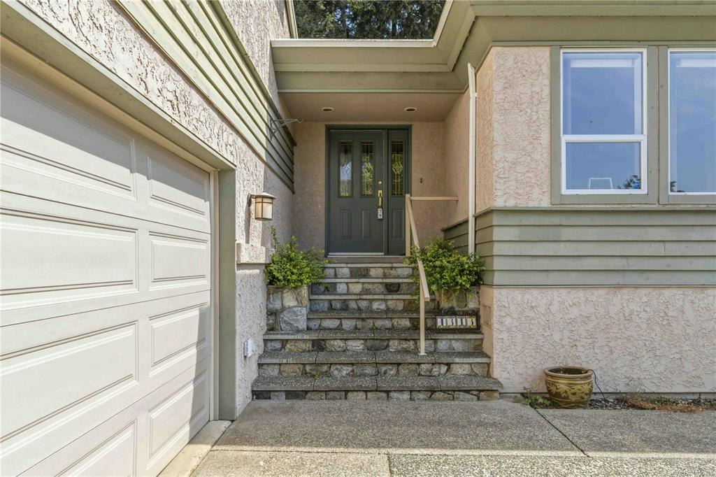 4343 Emily Carr Drive, Saanich, BC, V8X 5E4 - 31